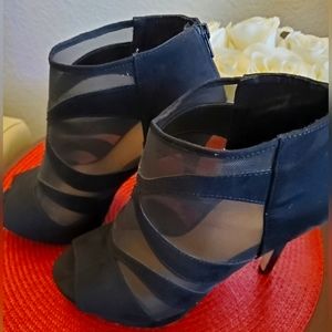 **MIX NO. 6 CAMINERO PLATFORM BOOTIE Size 10